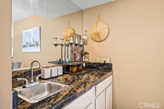 732 Cordova Avenue, Glendale CA: https://media.crmls.org/medias/aef05108-1877-4b4d-8f32-627d7ae89122.jpg
