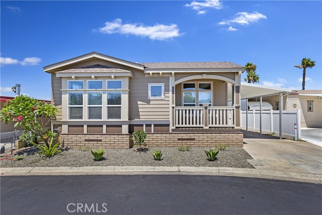 1194 Cambridge, Corona, CA 92882