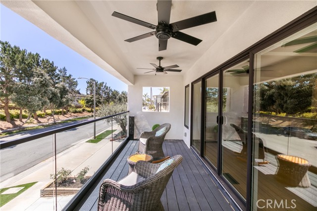 4651 Los Patos Avenue, Huntington Beach CA: https://media.crmls.org/medias/aef0c9a7-0e28-4c2d-8e69-22c1e28be497.jpg