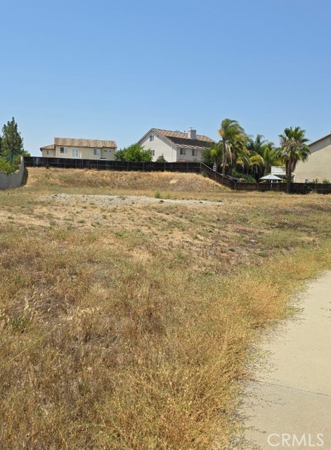 Detail Gallery Image 2 of 3 For 39463 Saint Honore Dr, Murrieta,  CA 92563 - – Beds | – Baths