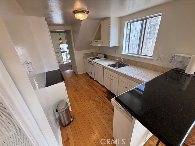 3513 Alma Avenue, Manhattan Beach, California 90266, ,Residential Income,For Sale,Alma,SB25115144