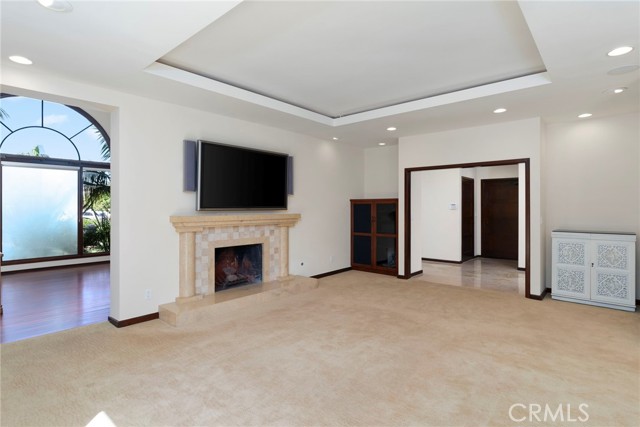 Detail Gallery Image 11 of 36 For 6270 E Bridle Cir, Long Beach,  CA 90815 - 5 Beds | 3/1 Baths