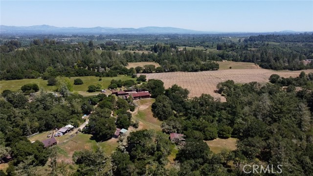 12760 Green Valley Road, Sebastopol CA: https://media.crmls.org/medias/aef2d7ca-0d73-4bb5-8508-e91c816bf926.jpg