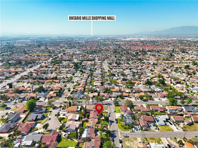 15937 Manzanita, Fontana CA: https://media.crmls.org/medias/aef3014e-2cf3-421d-ae71-e8b7141ac6d0.jpg