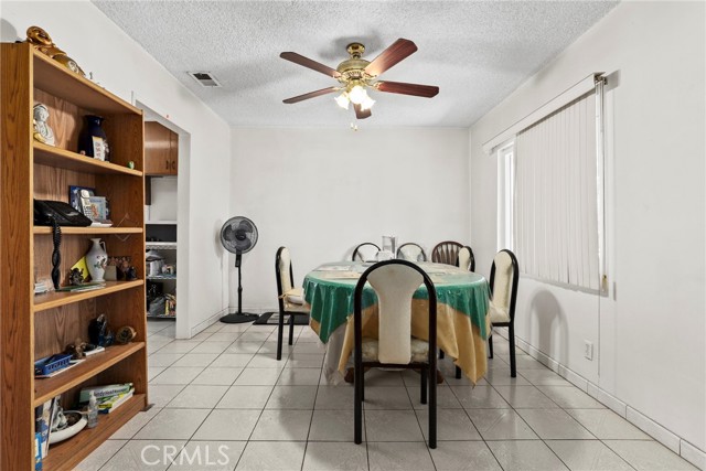 2508 El Paseo, Alhambra CA: https://media.crmls.org/medias/aef31f84-641b-4407-9492-f699b6a8c87c.jpg