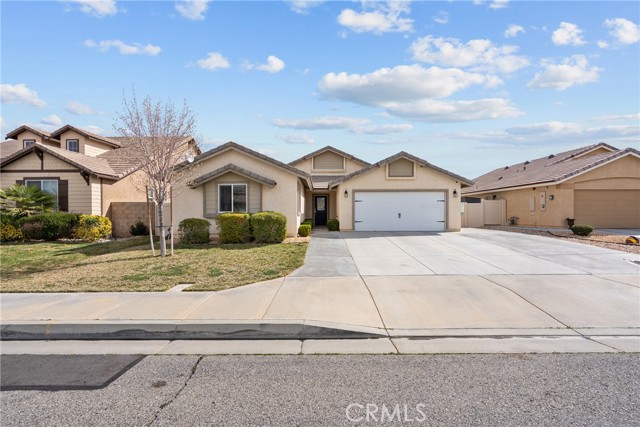 Detail Gallery Image 2 of 38 For 43838 Madison Ct, Lancaster,  CA 93536 - 4 Beds | 2 Baths