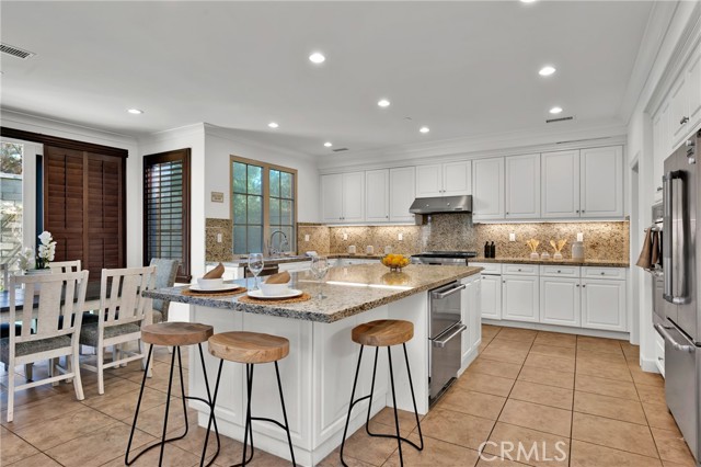Detail Gallery Image 9 of 60 For 24 Umbria, Irvine,  CA 92618 - 4 Beds | 4 Baths