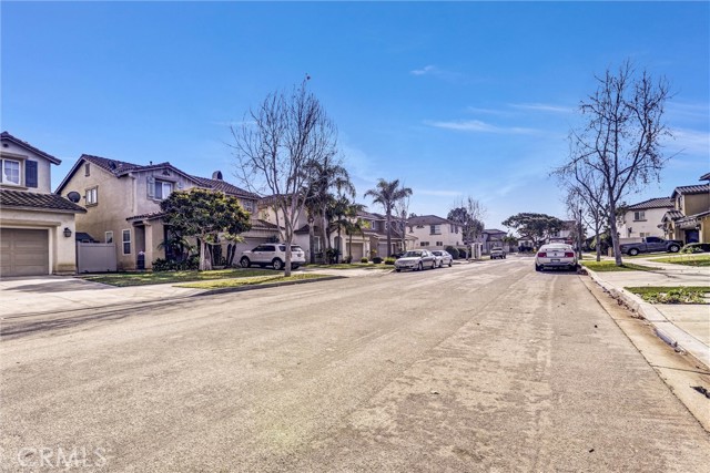 Detail Gallery Image 24 of 28 For 707 Ibiza Ln, Oxnard,  CA 93035 - 4 Beds | 2/1 Baths