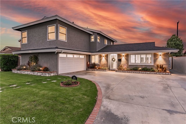 Detail Gallery Image 1 of 1 For 12161 Casper St, Garden Grove,  CA 92845 - 5 Beds | 3 Baths