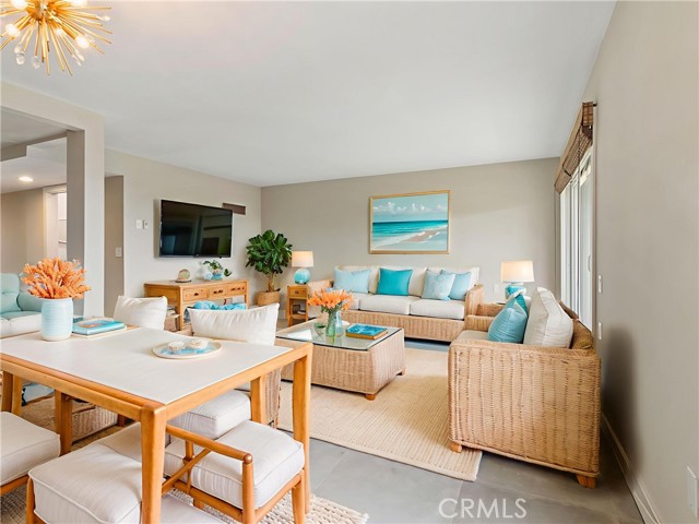 4026 Calle Sonora Este, Laguna Woods CA: https://media.crmls.org/medias/aef6076b-eed3-42b8-87b1-369c64da187d.jpg