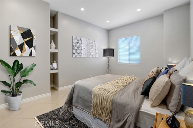 Detail Gallery Image 46 of 57 For 17557 Burbank Bld, Encino,  CA 91316 - 3 Beds | 2 Baths