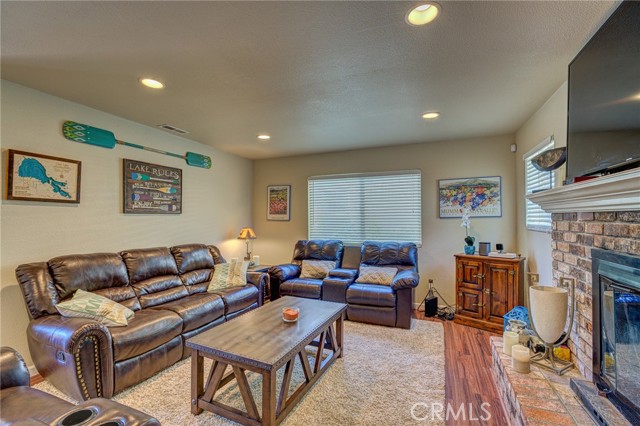 Detail Gallery Image 7 of 39 For 695 Bass Ln, Clearlake Oaks,  CA 95423 - 3 Beds | 2 Baths