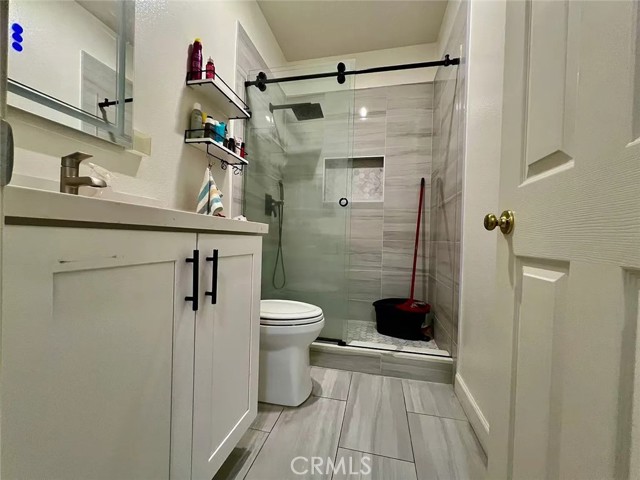 Detail Gallery Image 8 of 21 For 21 New Jersey, Irvine,  CA 92606 - 5 Beds | 3 Baths