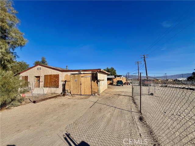 Detail Gallery Image 8 of 58 For 82449 1st St, Trona,  CA 93562 - 6 Beds | 3 Baths