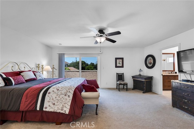 17262 Chase Street, Northridge CA: https://media.crmls.org/medias/aef82032-4dd5-4414-b0f1-8e332cb26dbb.jpg