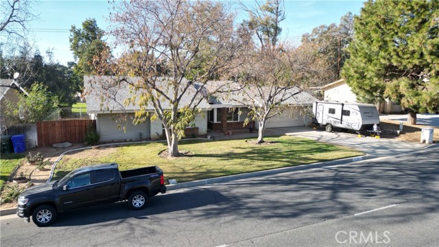 Detail Gallery Image 5 of 12 For 5721 Camino Real, Jurupa Valley,  CA 92509 - 4 Beds | 2 Baths