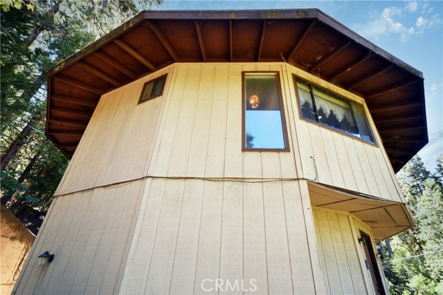 Detail Gallery Image 21 of 23 For 24847 Felsen Dr, Crestline,  CA 92325 - 3 Beds | 2/1 Baths