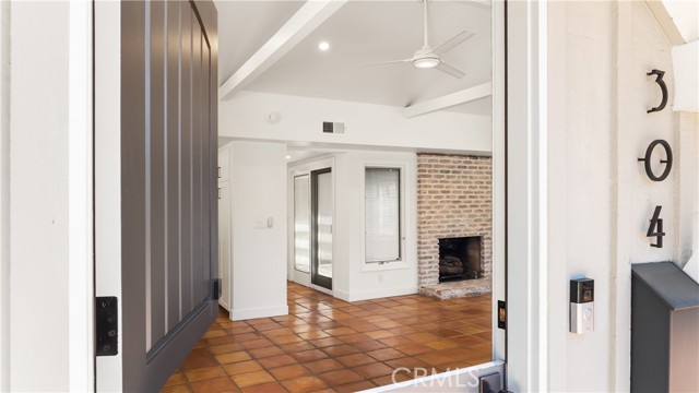 Detail Gallery Image 5 of 33 For 304 Larkspur Ave, Corona Del Mar,  CA 92625 - 3 Beds | 2/1 Baths