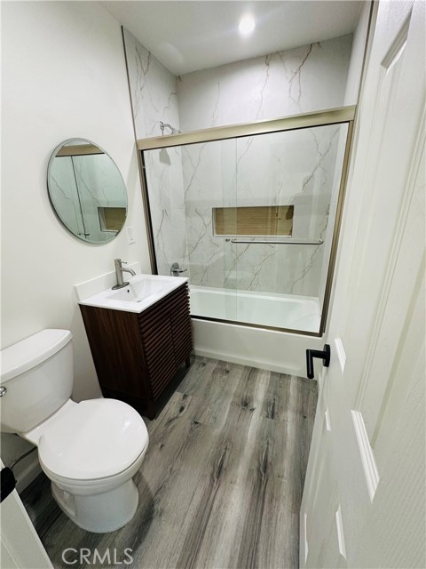 Detail Gallery Image 11 of 30 For 3634 Caspian, Long Beach,  CA 90810 - 4 Beds | 2 Baths