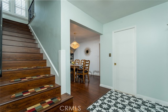1967 Hilldale Drive, La Canada Flintridge CA: https://media.crmls.org/medias/aefa64b9-a9db-4f23-a766-075d652793f4.jpg