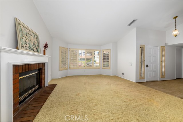 Detail Gallery Image 3 of 21 For 22445 Kinross Ln, Moreno Valley,  CA 92557 - 3 Beds | 2 Baths