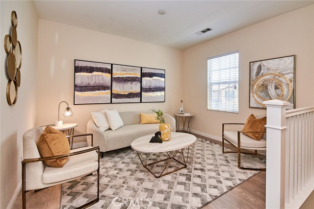 Detail Gallery Image 14 of 45 For 2910 E via Terrano, Ontario,  CA 91764 - 3 Beds | 2/1 Baths