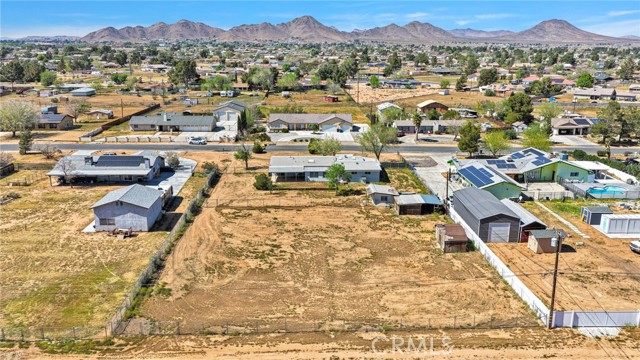 Detail Gallery Image 10 of 55 For 14775 Gayhead, Apple Valley,  CA 92307 - 3 Beds | 2 Baths