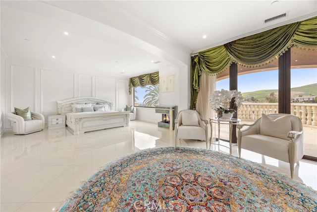 Detail Gallery Image 22 of 60 For 3991 Hollow Ridge Ct, Yorba Linda,  CA 92887 - 5 Beds | 4/1 Baths