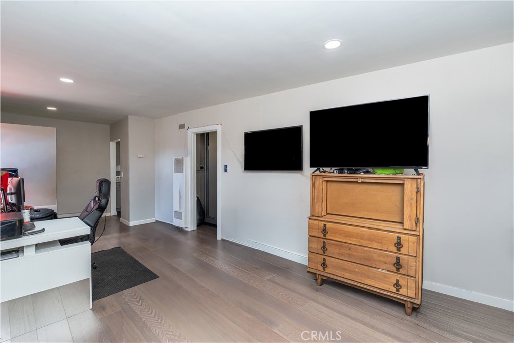 MLS #DW25266774 image #32