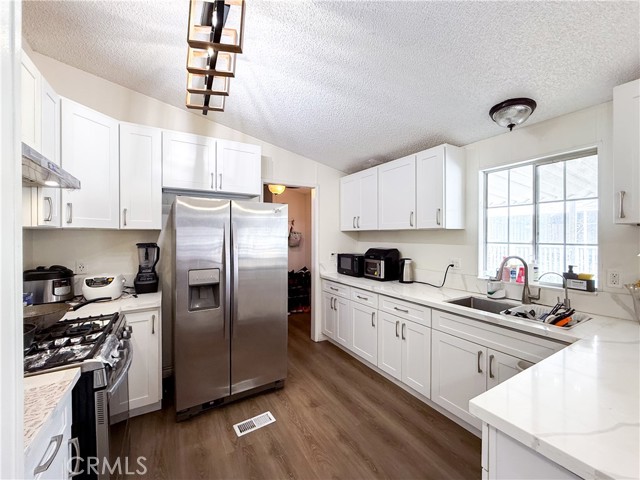 Detail Gallery Image 25 of 62 For 1855 E Riverside #130,  Ontario,  CA 91761 - 4 Beds | 2 Baths