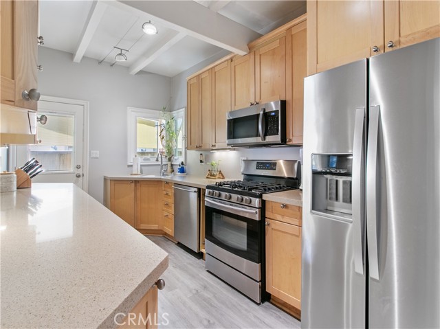 236 W Mariposa, San Clemente CA: https://media.crmls.org/medias/aefe6bc7-c2e6-4945-b387-7676d93b7321.jpg
