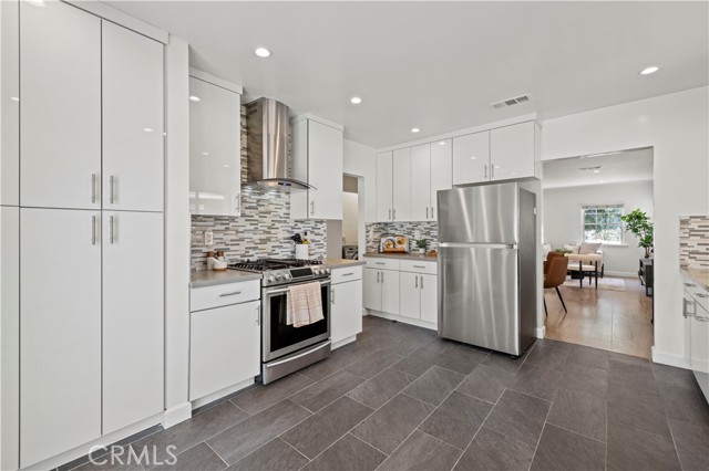 Detail Gallery Image 12 of 43 For 5834 Satsuma Ave, North Hollywood,  CA 91601 - 3 Beds | 2 Baths