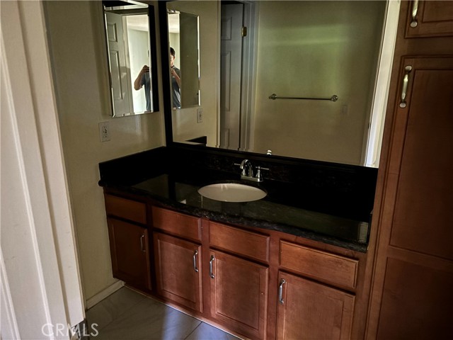 Detail Gallery Image 4 of 10 For 1146 W Blaine St #202,  Riverside,  CA 92507 - 1 Beds | 1 Baths