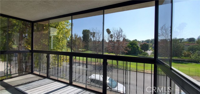 2353 Via Mariposa W, Laguna Woods CA: https://media.crmls.org/medias/aeff484b-4ff3-47fd-b4b8-bbc45146b3b9.jpg