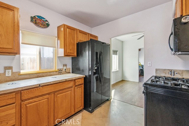 Detail Gallery Image 8 of 21 For 509 N Main St, Lake Elsinore,  CA 92530 - 3 Beds | 2 Baths