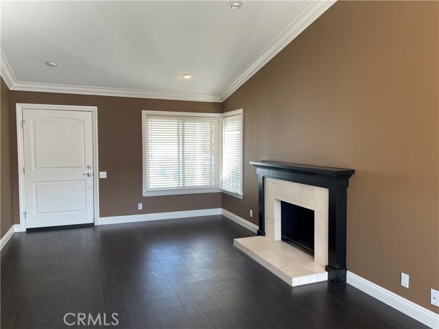 Detail Gallery Image 5 of 20 For 21125 Larchmont Dr, Lake Forest,  CA 92630 - 3 Beds | 2 Baths