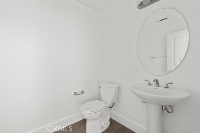 Detail Gallery Image 14 of 42 For 5565 Ocean #104,  Hawthorne,  CA 90250 - 2 Beds | 2/1 Baths