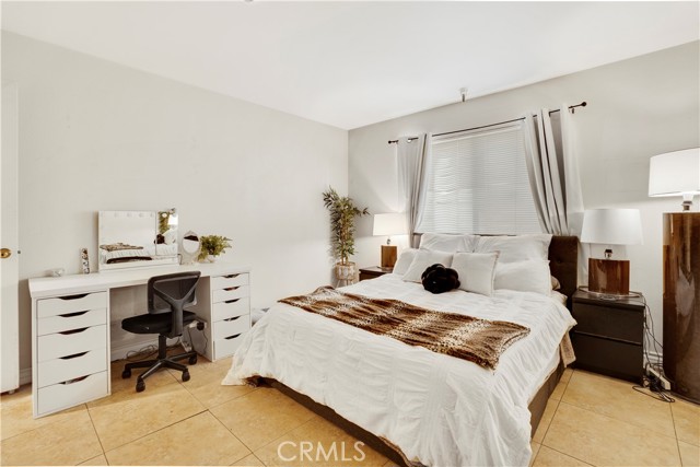 Detail Gallery Image 10 of 21 For 9038 Orion Ave #107,  North Hills,  CA 91343 - 2 Beds | 2 Baths