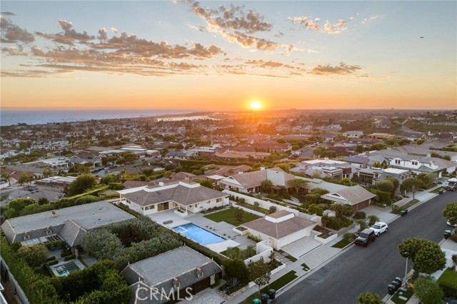 Detail Gallery Image 40 of 58 For 3601 Seabreeze Ln, Corona Del Mar,  CA 92625 - 4 Beds | 2/1 Baths