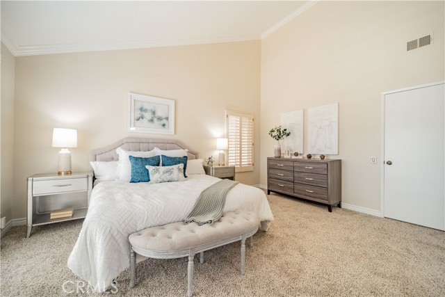 811 Oceanhill Drive, Huntington Beach CA: https://media.crmls.org/medias/af026026-175e-4cfc-9268-354a2b59749f.jpg