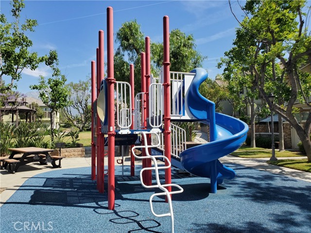 12275 Chantrelle Drive, Rancho Cucamonga CA: https://media.crmls.org/medias/af027556-e603-4b4c-b721-76d027b0f8b2.jpg