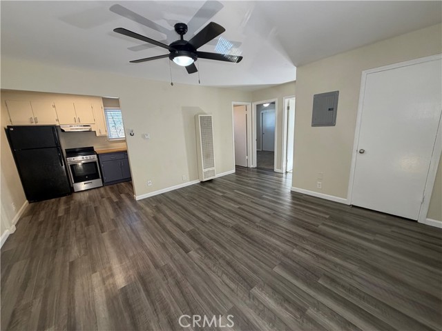 Detail Gallery Image 3 of 12 For 193 Ramona, Pittsburg,  CA 94565 - 2 Beds | 1 Baths