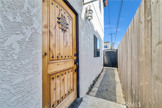 Detail Gallery Image 3 of 42 For 441 E 17th St, Long Beach,  CA 90813 - – Beds | – Baths