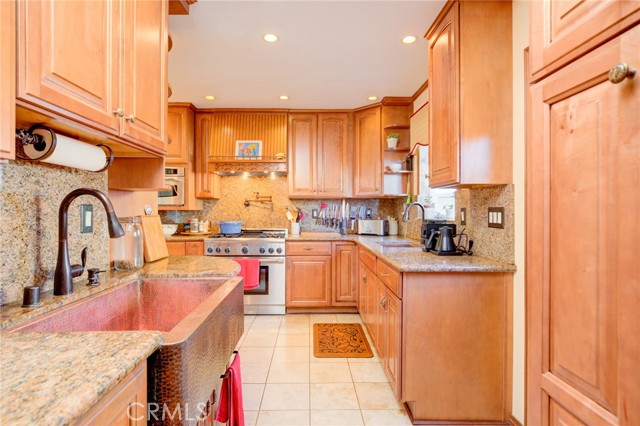 2804 Green Lane, Redondo Beach, California 90278, 3 Bedrooms Bedrooms, ,3 BathroomsBathrooms,Residential,Sold,Green,SB22001890