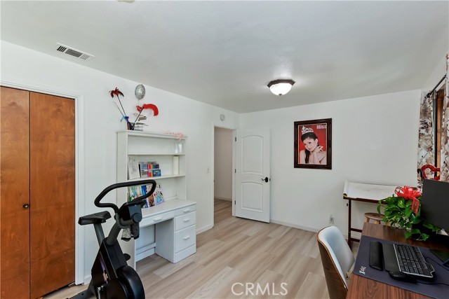 Detail Gallery Image 31 of 41 For 22771 Fir Ln, Crestline,  CA 92325 - 4 Beds | 2/1 Baths