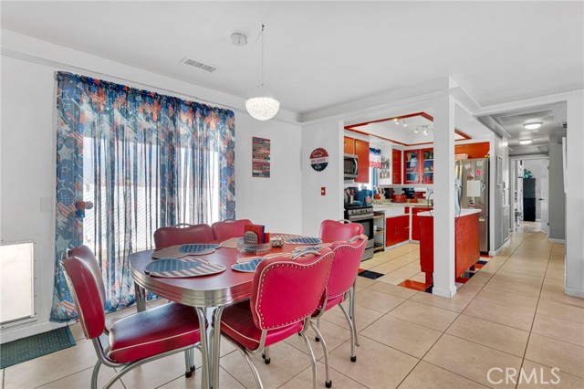 Detail Gallery Image 11 of 58 For 18492 Hinton St, Hesperia,  CA 92345 - 3 Beds | 2 Baths