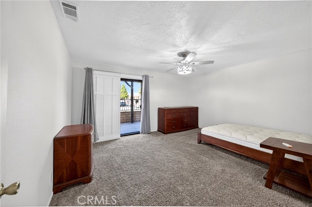 Detail Gallery Image 11 of 32 For 11620 Locust, Apple Valley,  CA 92308 - 2 Beds | 2 Baths
