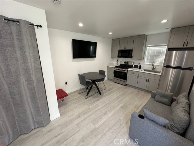 Detail Gallery Image 4 of 10 For 5335 Edna St, Los Angeles,  CA 90032 - 0 Beds | 1 Baths