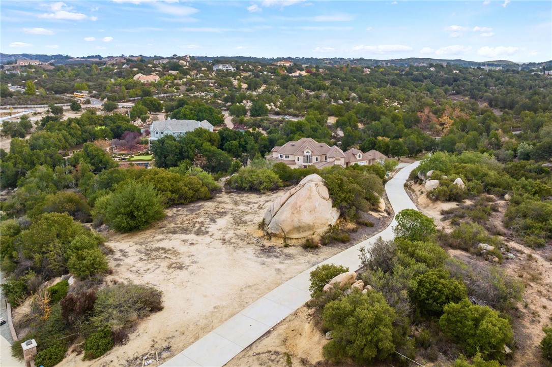 Detail Gallery Image 53 of 60 For 18378 Avenida Bosque, Murrieta,  CA 92562 - 4 Beds | 3/1 Baths