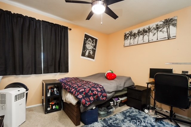 Detail Gallery Image 24 of 39 For 28375 Patricia Hill, Canyon Country,  CA 91387 - 5 Beds | 2/1 Baths